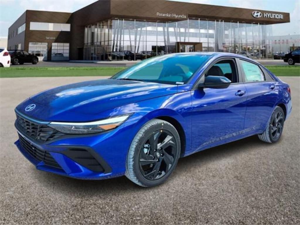 New 2026 Hyundai Elantra SEL Sport Sedan