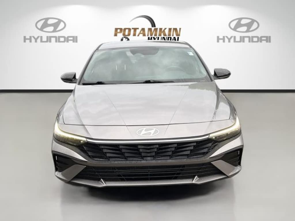 Certified 2025 Hyundai Elantra SEL Sport Sedan