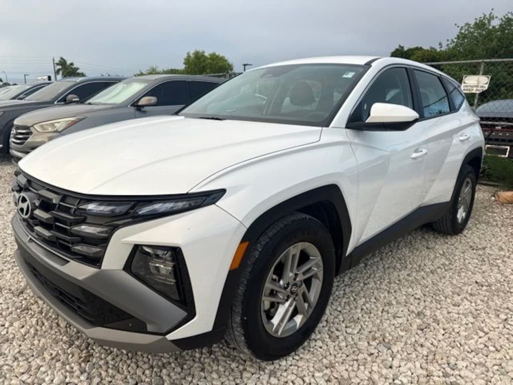 Certified 2025 Hyundai Tucson SE SUV