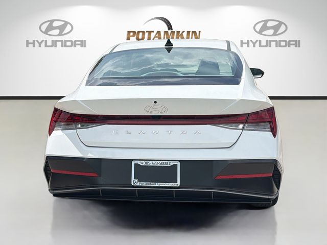 2024 Hyundai Elantra SEL - Photo 6