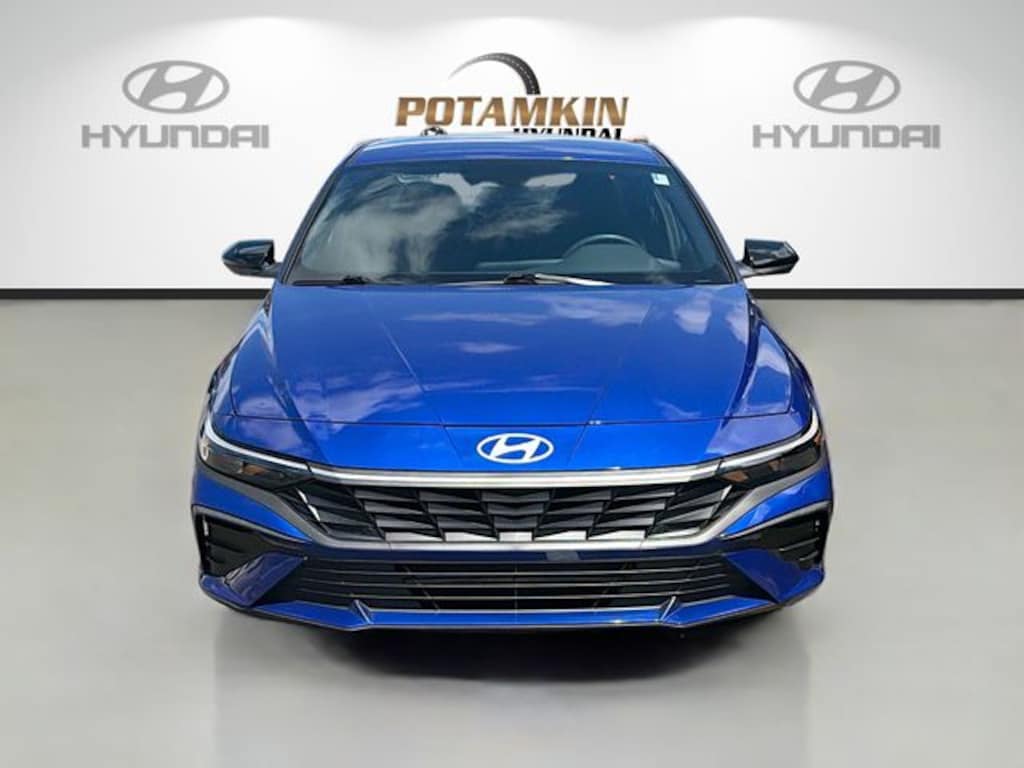 Certified 2025 Hyundai Elantra SEL Sport Sedan