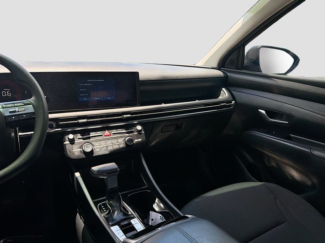 2025 Hyundai Tucson SE - Photo 22
