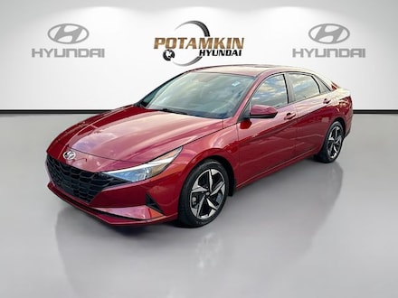2023 Hyundai Elantra SEL Sedan
