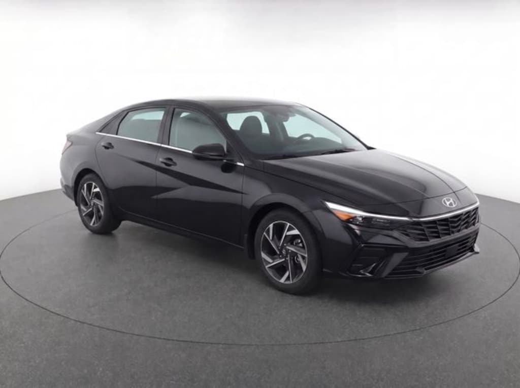 Certified 2025 Hyundai Elantra SEL Convenience Sedan