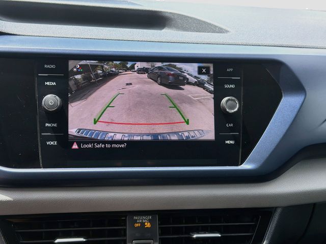 2023 Volkswagen Taos SE - Photo 13