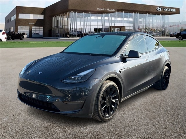 2024 Tesla Model Y Long Range's photo