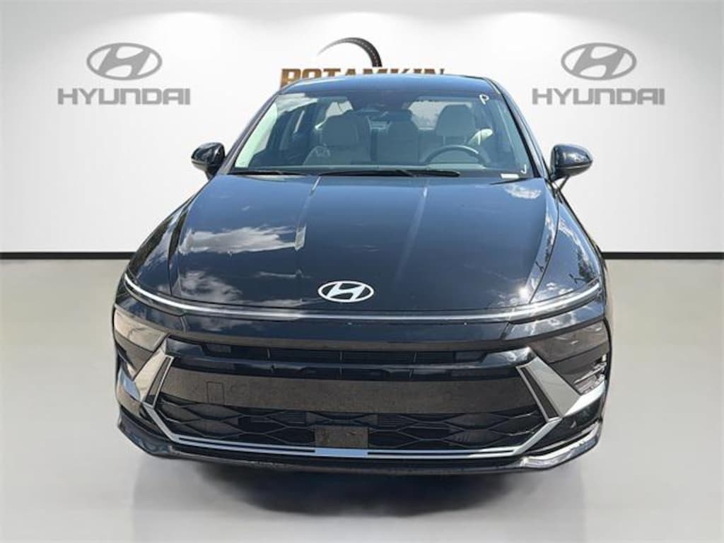 New 2026 Hyundai Sonata SE Sedan