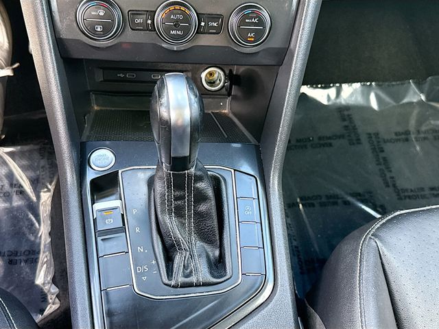 2021 Volkswagen Tiguan SE - Photo 16