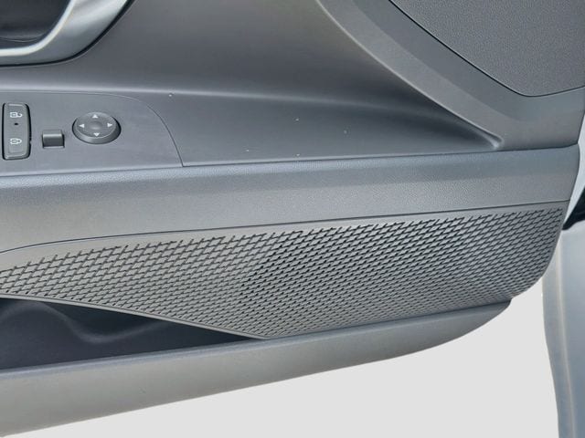 2024 Hyundai Elantra SEL - Photo 18