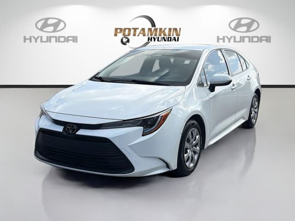 Used 2023 Toyota Corolla LE Sedan