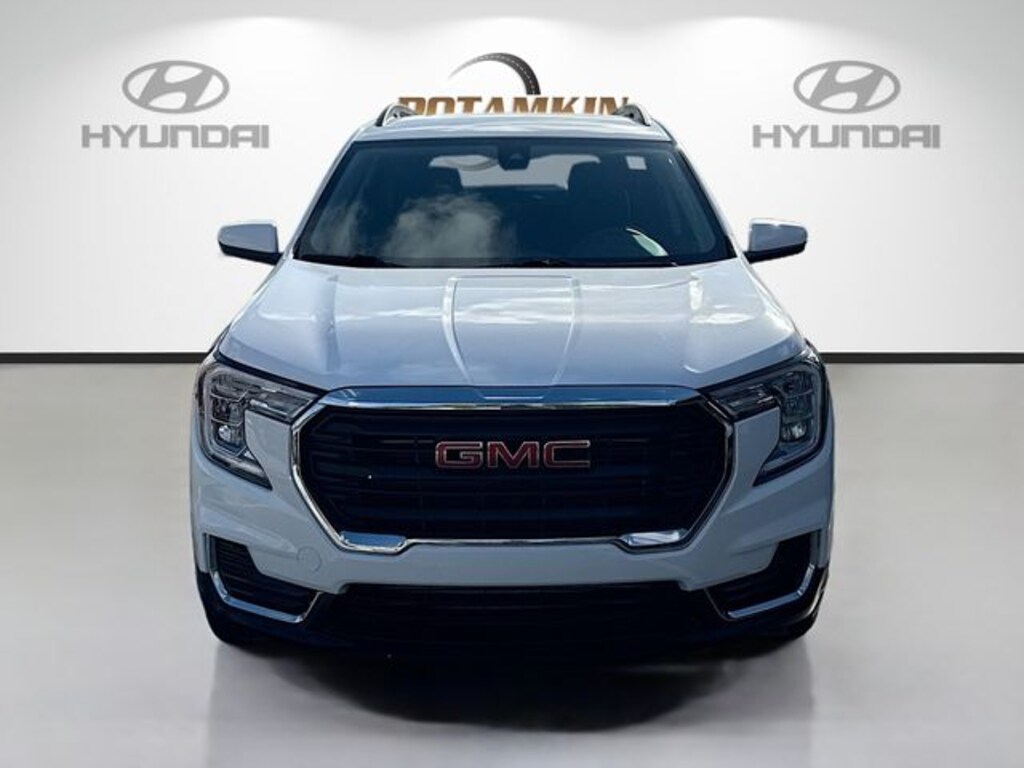Used 2023 GMC Terrain SLE SUV