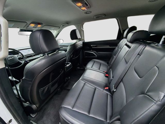 2025 Kia Telluride LX - Photo 24