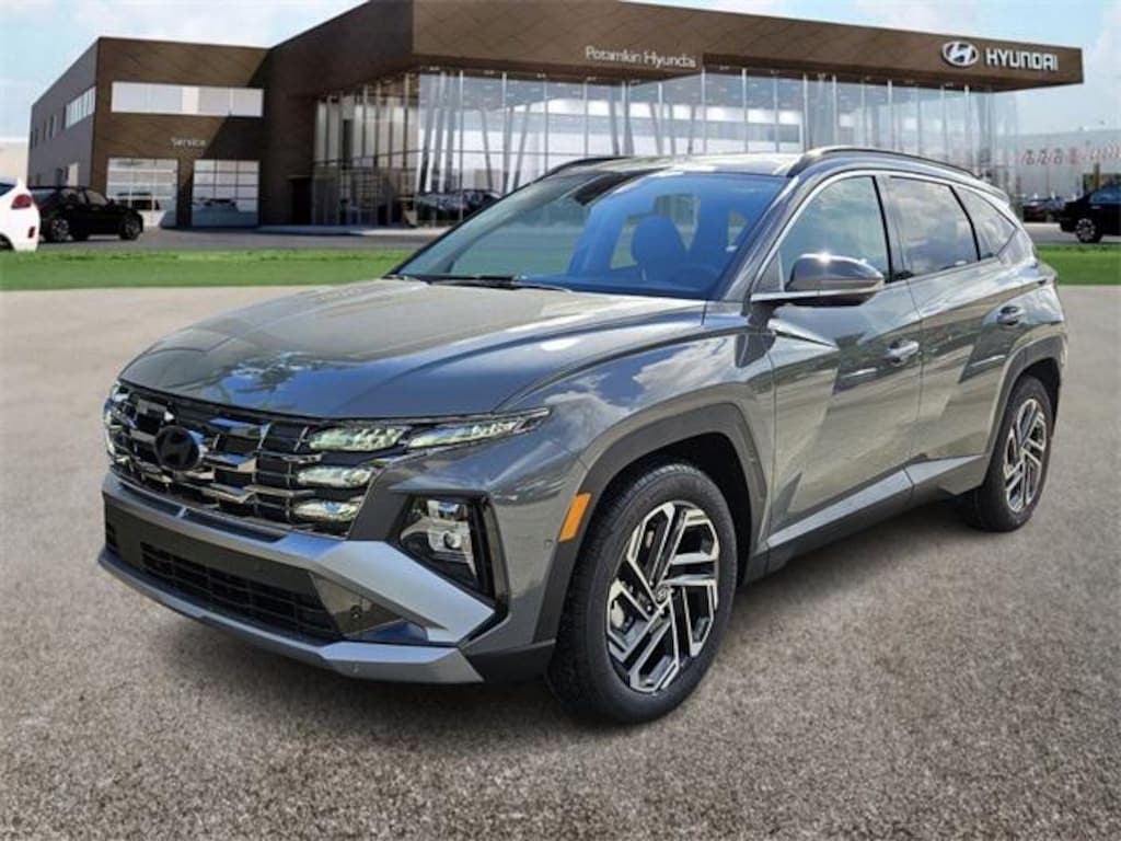 New 2026 Hyundai Tucson Limited FWD SUV