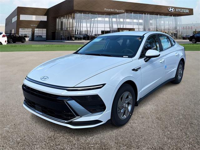 2026 Hyundai Sonata SE's photo