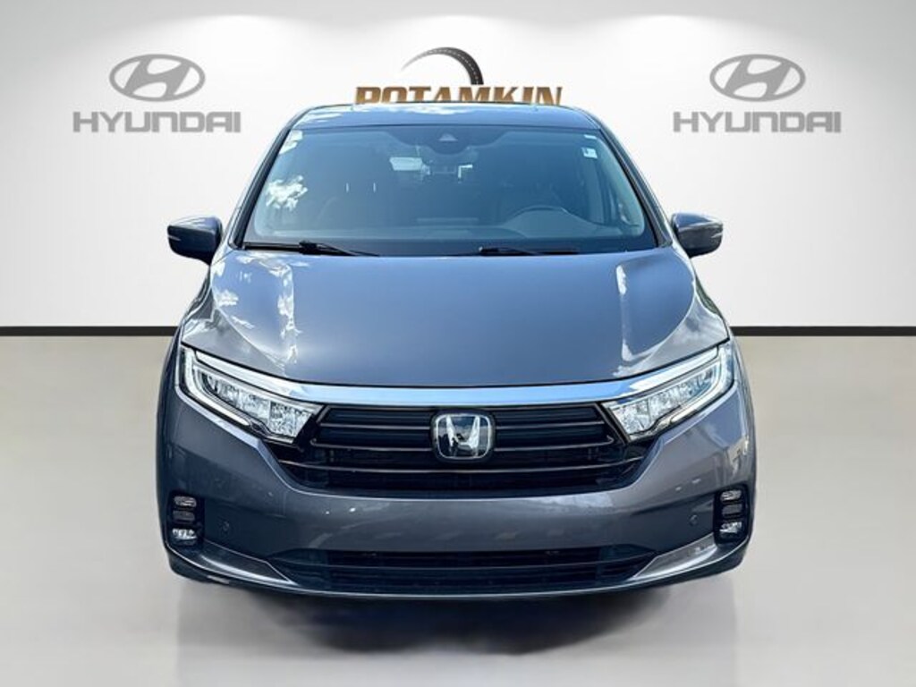 Used 2023 Honda Odyssey Touring Van