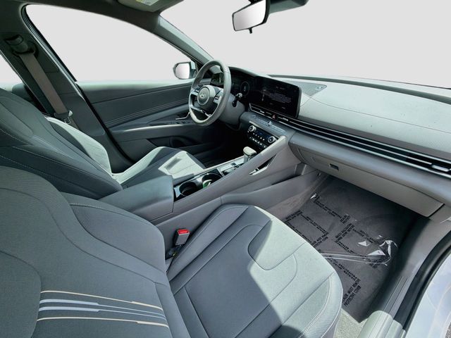 2024 Hyundai Elantra SEL - Photo 27