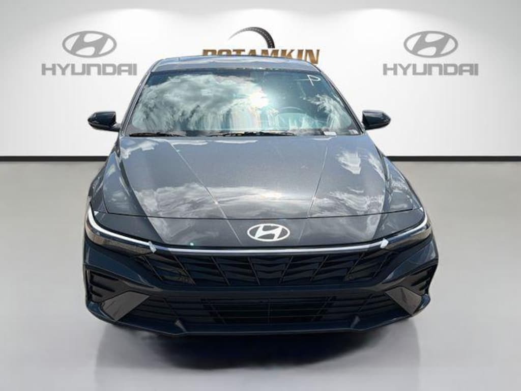 New 2026 Hyundai Elantra SEL Sport Sedan