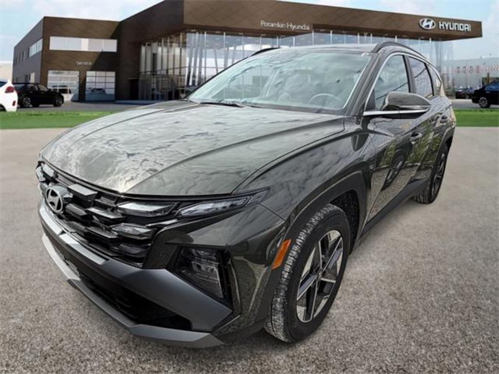 New 2026 Hyundai Tucson SEL Premium FWD SUV