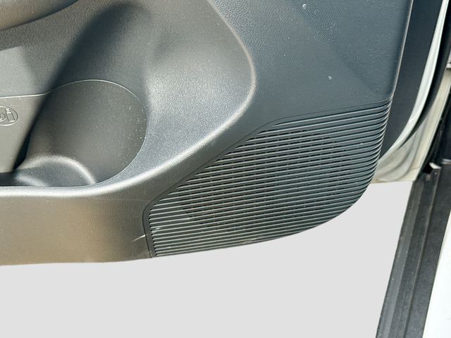 2025 Hyundai Kona SEL Convenience - Photo 19