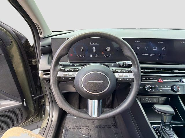 2025 Hyundai Tucson SE - Photo 11