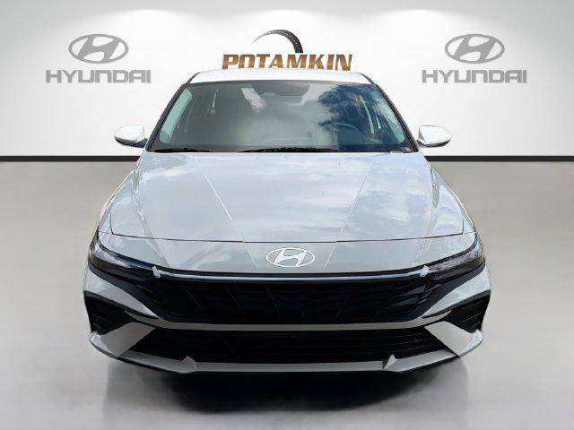 New 2026 Hyundai Elantra SE Sedan