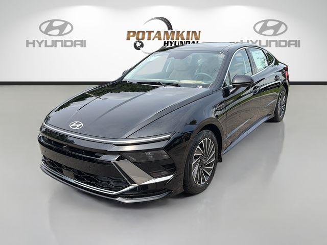 2026 Hyundai Sonata Hybrid Limited Sedan