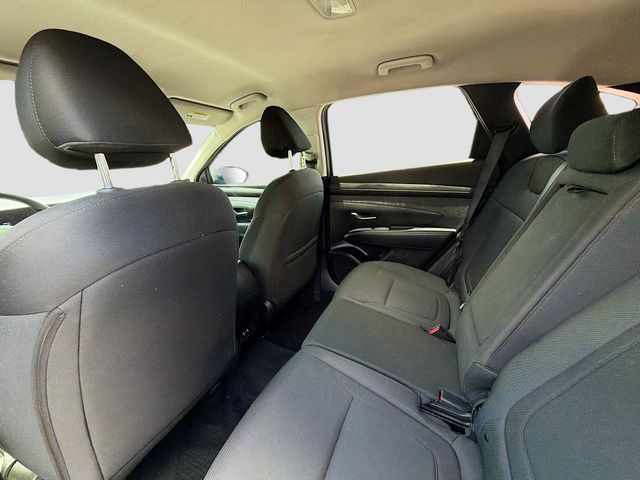 2025 Hyundai Tucson SE - Photo 23