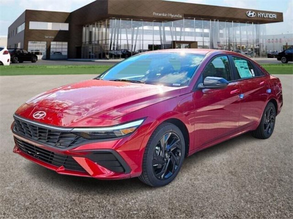 New 2026 Hyundai Elantra SEL Sport Sedan
