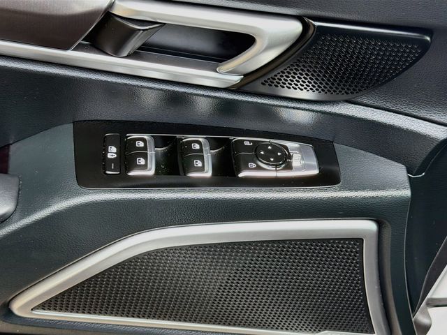 2025 Kia Telluride LX - Photo 18