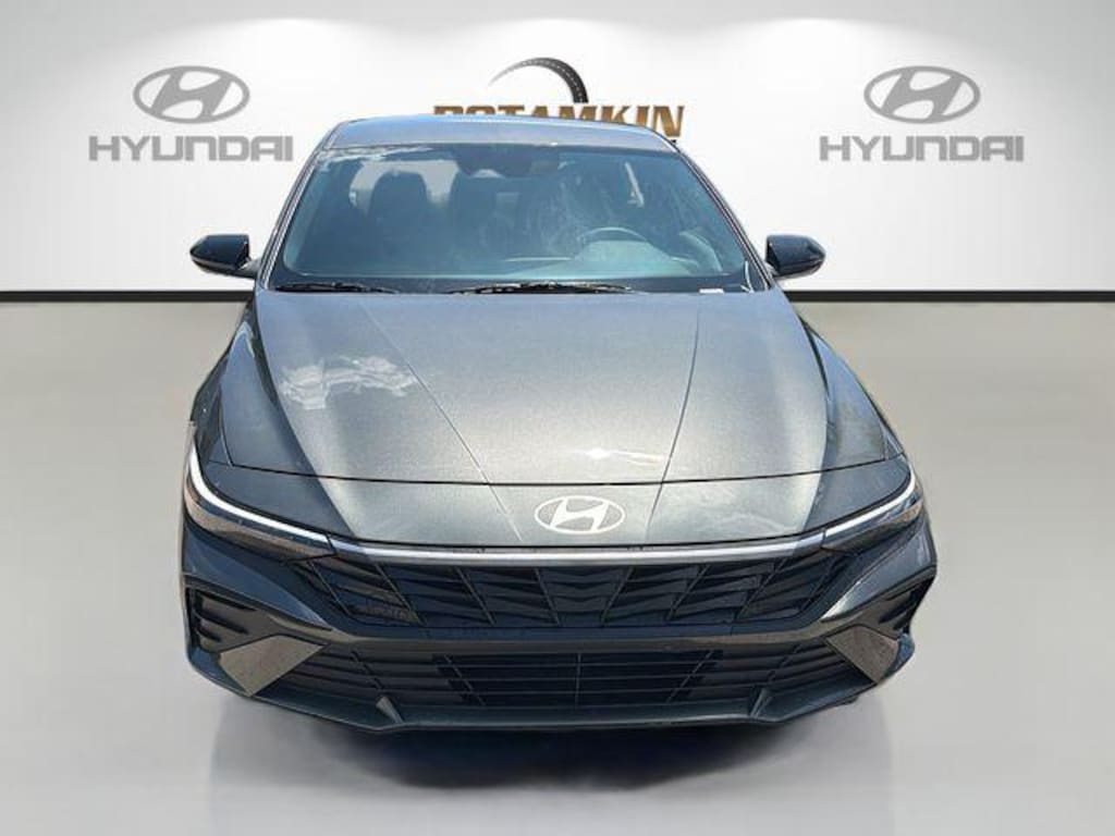New 2026 Hyundai Elantra SEL Sport Sedan