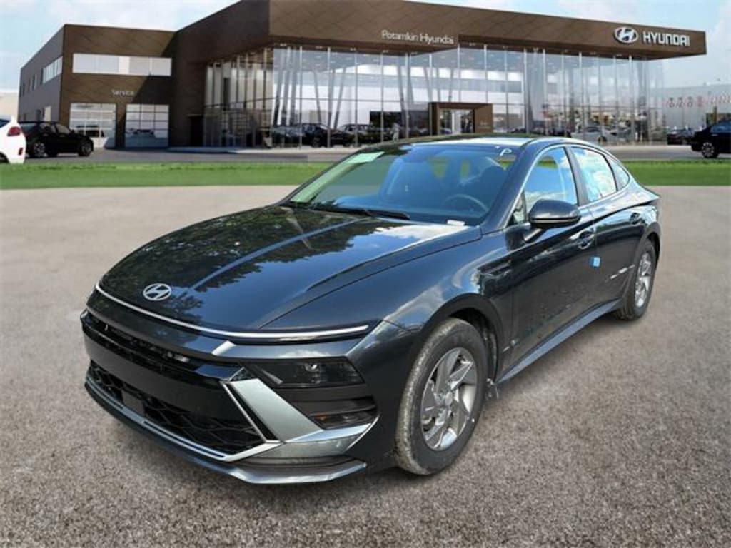 New 2026 Hyundai Sonata SE Sedan