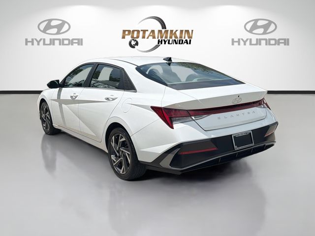 2024 Hyundai Elantra SEL - Photo 7