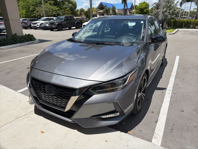 2023 Nissan Sentra SR CVT's photo