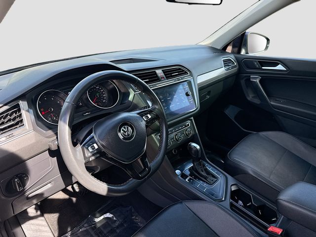 2021 Volkswagen Tiguan SE - Photo 9