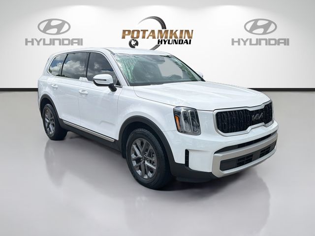 2025 Kia Telluride LX - Photo 3