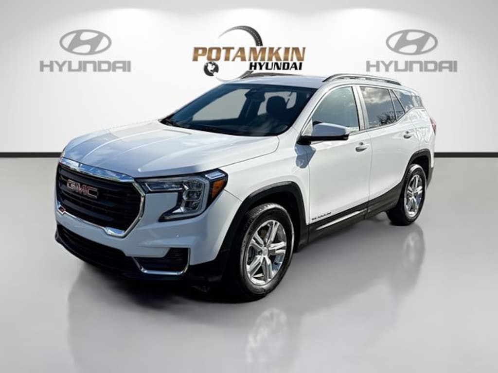 Used 2023 GMC Terrain SLE SUV