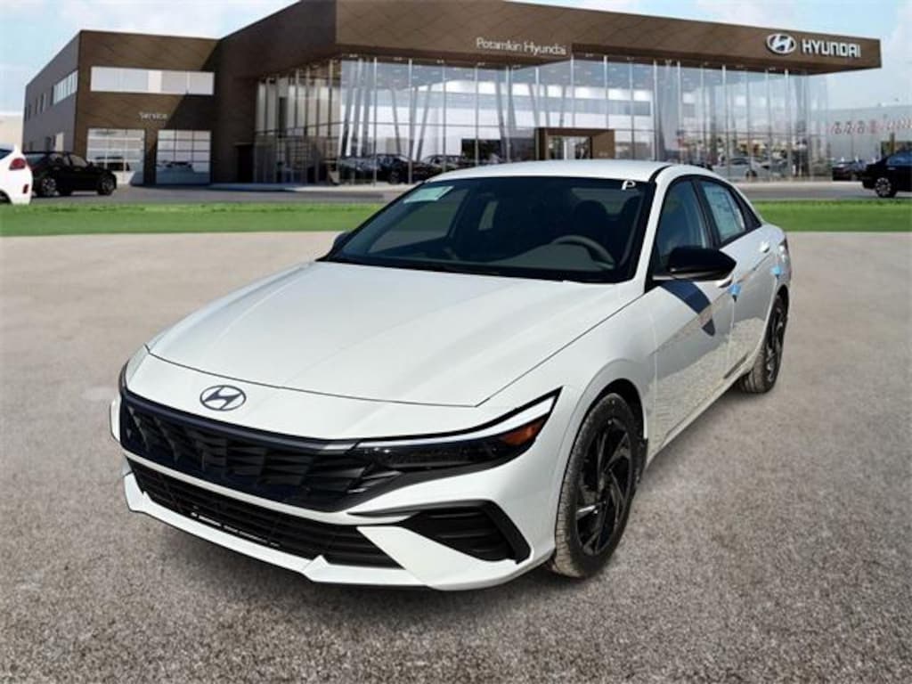 New 2026 Hyundai Elantra SEL Sport Sedan