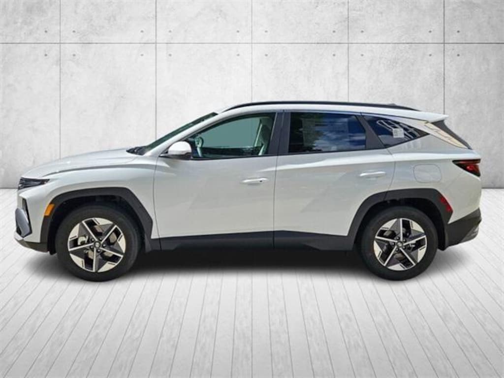 New 2026 Hyundai Tucson SEL Premium FWD SUV
