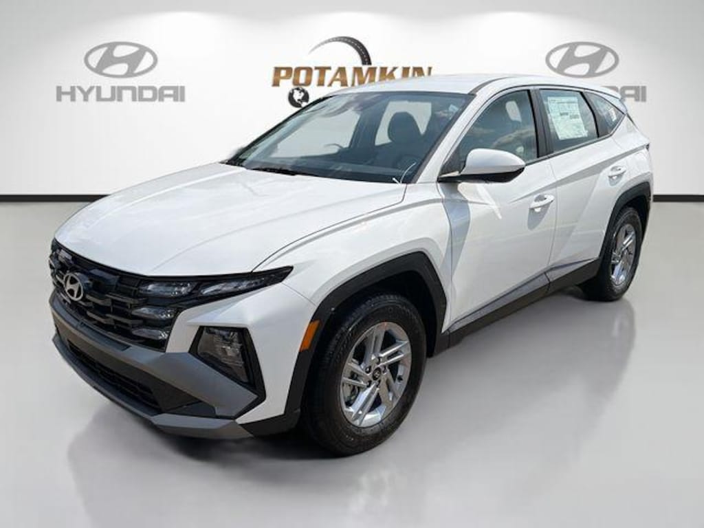 New 2026 Hyundai Tucson SE FWD SUV