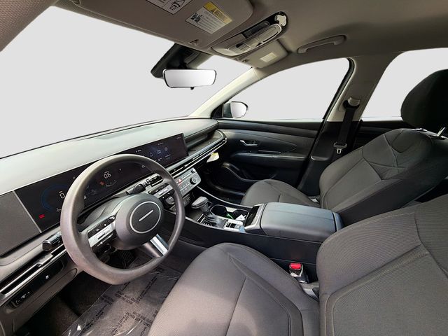 2025 Hyundai Tucson SE - Photo 19
