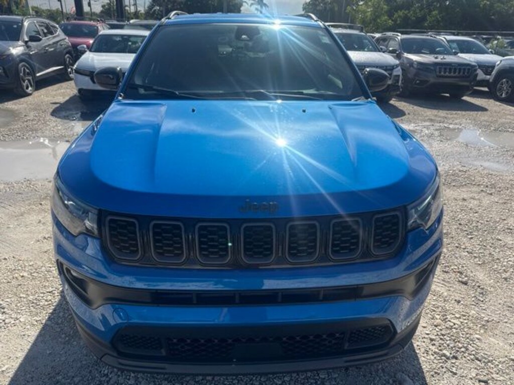 Used 2025 Jeep Compass Latitude SUV