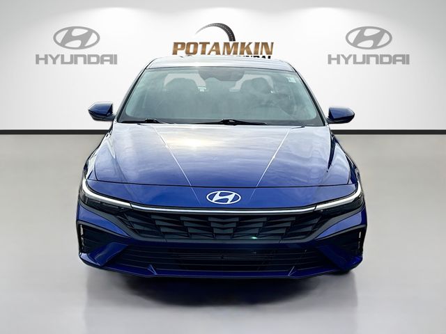 Used 2024 Hyundai Elantra SE with VIN KMHLL4DG4RU800207 for sale in Miami Lakes, FL