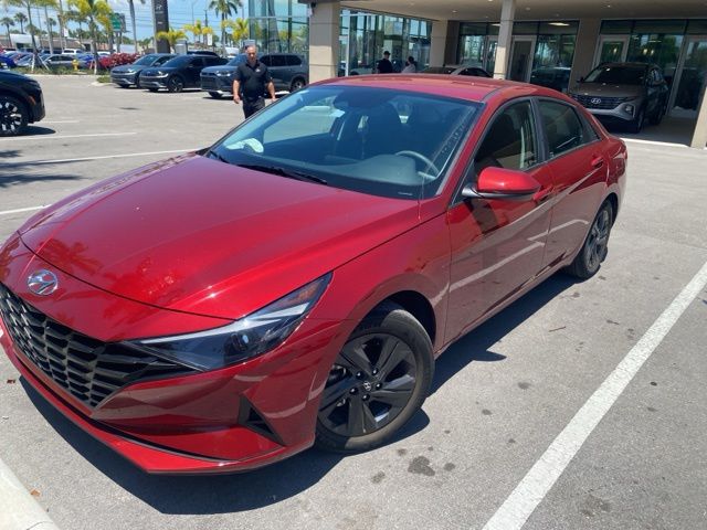 2023 Hyundai Elantra 2.0 SEL IVT SULEV's photo