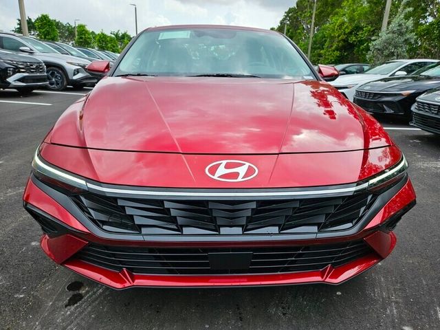 2025 Hyundai Elantra SEL - Photo 9