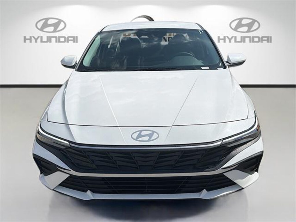 New 2026 Hyundai Elantra SE Sedan