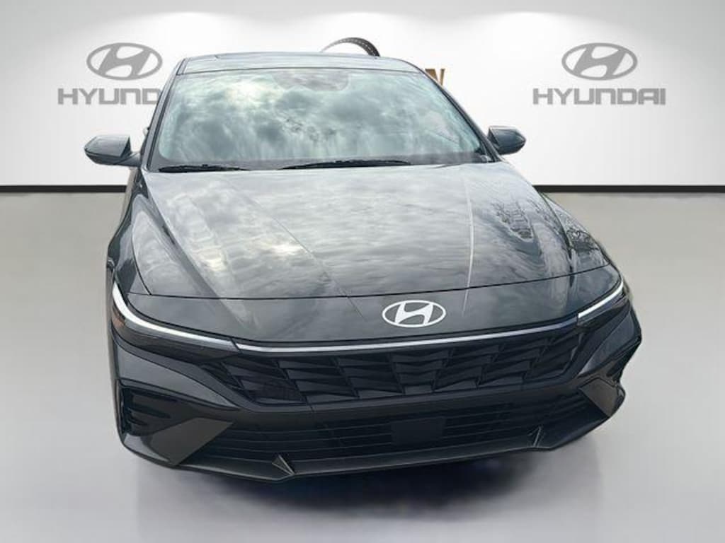 New 2026 Hyundai Elantra Limited Sedan