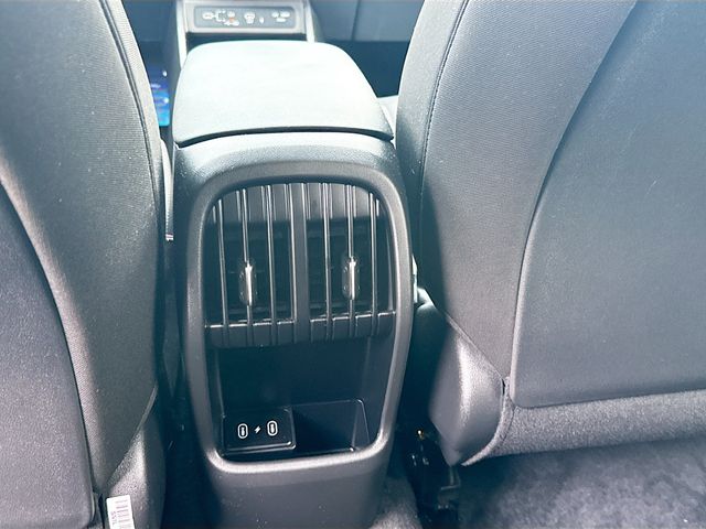 2025 Hyundai Kona SEL Convenience - Photo 25