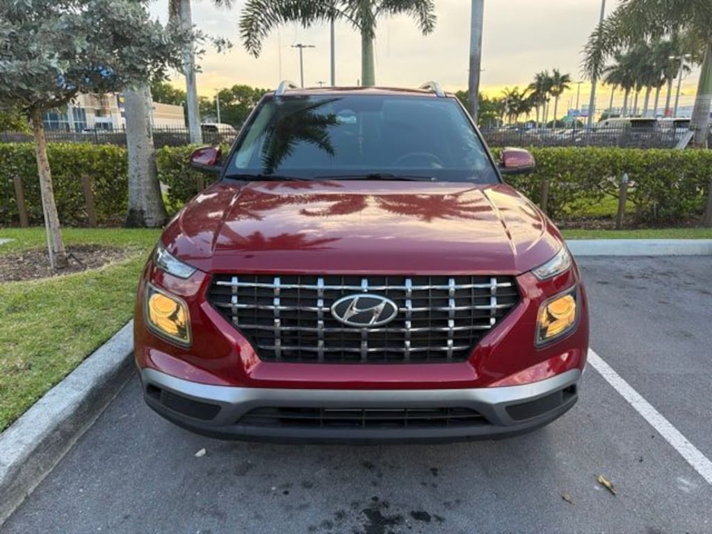 Certified 2024 Hyundai Venue SEL SUV