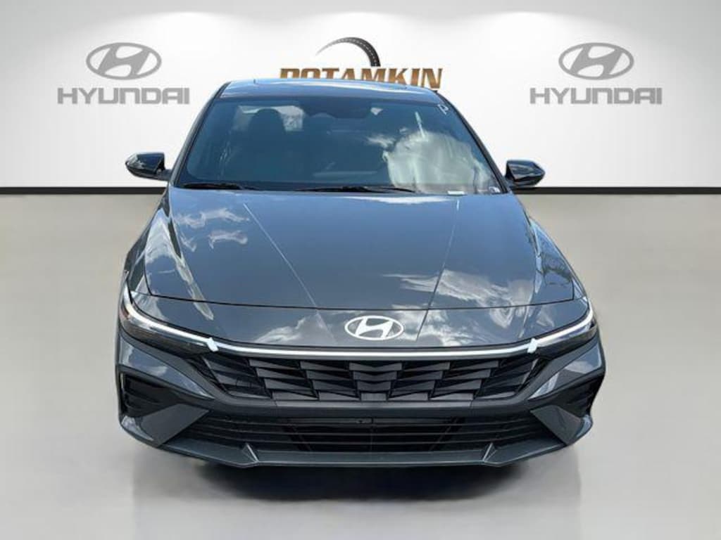 New 2026 Hyundai Elantra SEL Sport Sedan