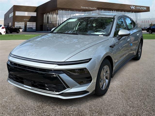 2026 Hyundai Sonata SE's photo